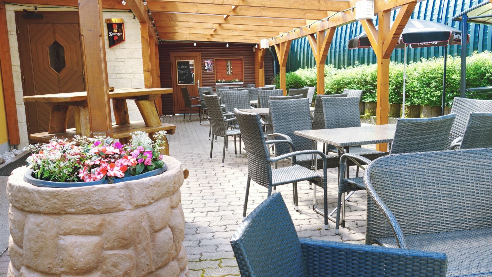 Paulfeld Baude mit Biergarten