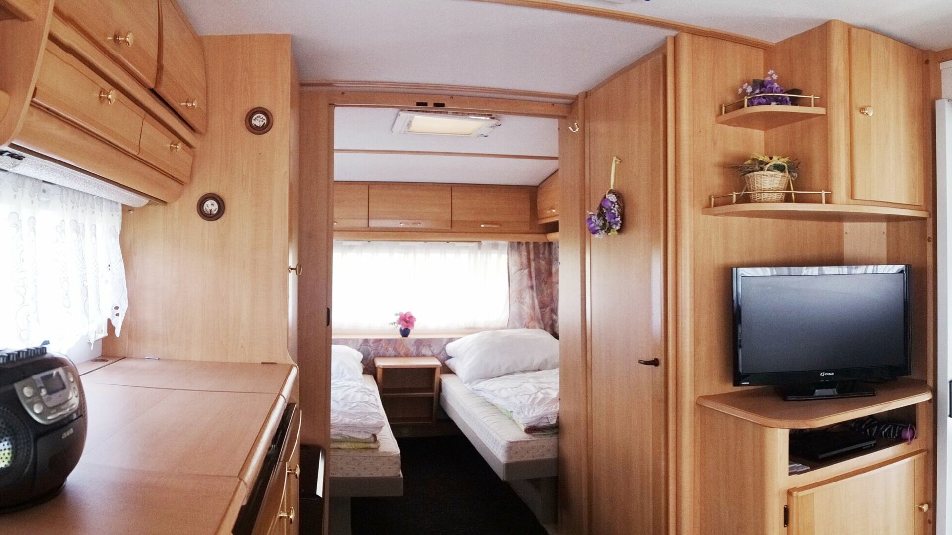 Wohnwagen Küchenbereich